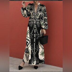 NWT! Statement maxi dress